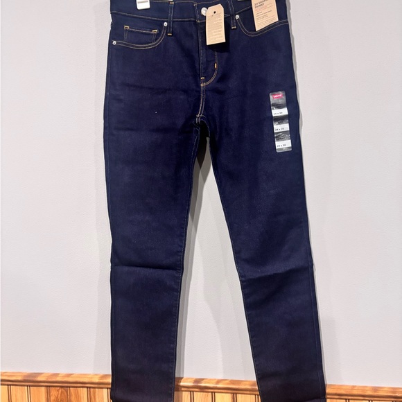 NWT Levi’s 311 Shaping Skinny Jeans 29x30 Medium Wash Tummy Slimming - Picture 9 of 9